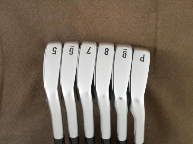 Iron set : Callaway : **มีตำหนิ** ชุดเหล็ก Callaway APEX Pro Forged มีเหล็ก 5-Pw (6 ชิ้น) ก้านเหล็ก NS Pro 950 Flex S