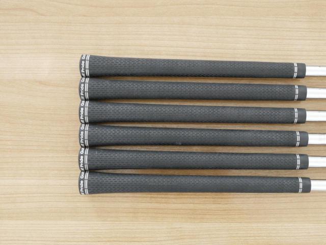 Iron set : PRGR : ชุดเหล็ก PRGR RS Forged (นุ่มมากๆ) มีเหล็ก 5-Pw (6 ชิ้น) ก้านเหล็ก Dynamic Gold 105 S300
