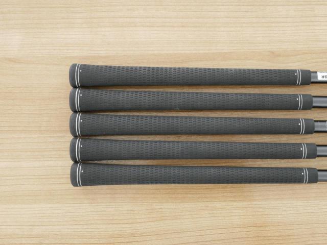 Iron set : PRGR : ชุดเหล็ก PRGR 02 Forged (ปี 2021 นุ่มมาก หายาก) มีเหล็ก 6-Pw (5 ชิ้น) ก้านกราไฟต์ Mitsubishi Diamana Flex SR