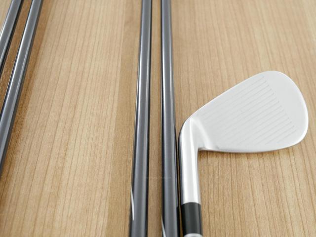 Iron set : PRGR : ชุดเหล็ก PRGR 02 Forged (ปี 2021 นุ่มมาก หายาก) มีเหล็ก 6-Pw (5 ชิ้น) ก้านกราไฟต์ Mitsubishi Diamana Flex SR