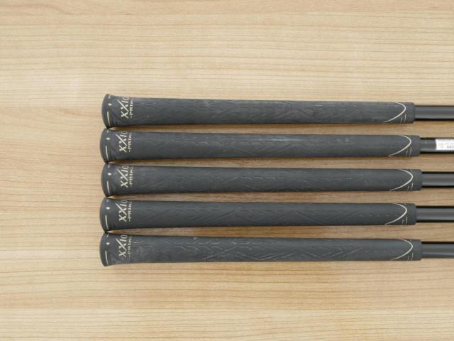 Iron set : XXIO : ชุดเหล็ก XXIO Prime 10 (รุ่นท๊อปสุด ออกปี 2019) มีเหล็ก 7-Pw,Sw (5 ชิ้น) ก้านกราไฟต์ SP-1000 Flex R