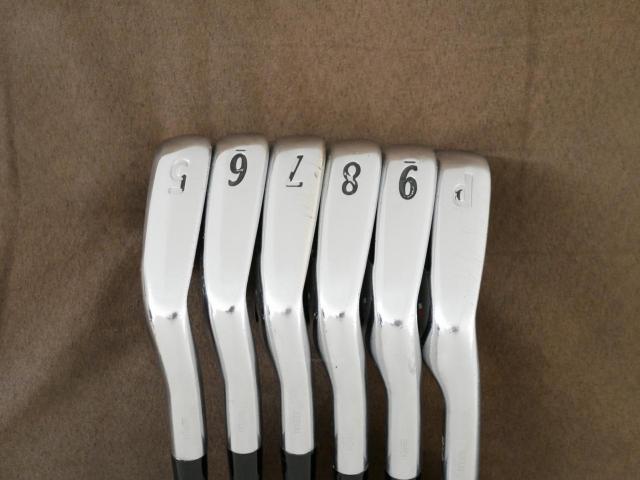 Iron set : Titleist : ชุดเหล็ก Titleist AP2 714 Forged มีเหล็ก 5-Pw (6 ชิ้น) ก้านเหล็ก NS Pro 950 Flex S