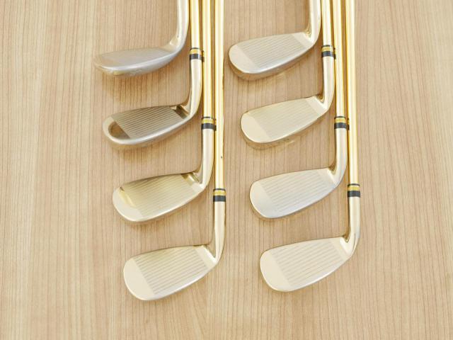 Iron set : Maruman : ชุดเหล็ก Maruman Majesty Vanquich VR (รุ่นท๊อปสุด ตีง่าย ไกลมาก) มีเหล็ก 4-Pw,Sw (8 ชิ้น) ก้านกราไฟต์ Flex S