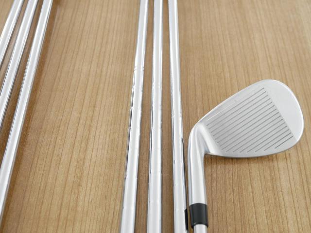 Iron set : Taylormade : ชุดเหล็ก Taylormade Qi (รุ่นล่าสุด ออกปี 2024 Japan Spec.) มีเหล็ก 6-Pw,Aw,Sw (7 ชิ้น) ก้านเหล็ก NS Pro 820GH Flex R