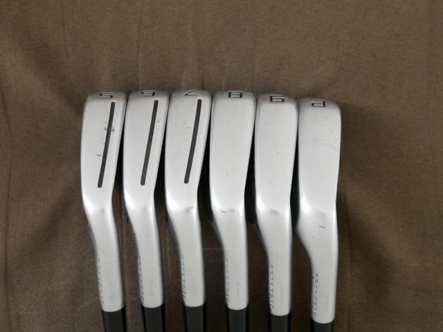 Iron set : Taylormade : ชุดเหล็ก Taylormade P790 (ตัวท้อปสุด ปี 2023 Japan Spec.) มีเหล็ก 5-Pw (6 ชิ้น) ก้านกราไฟต์ Fujikura MCI 80 Flex S