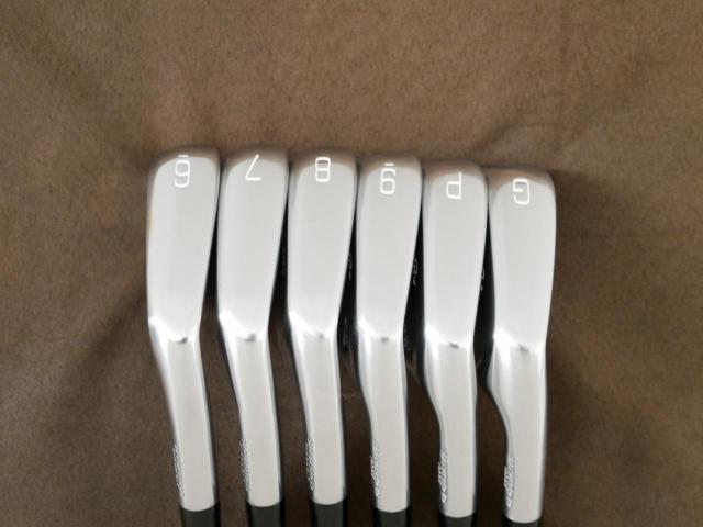 Iron set : Mizuno : ชุดเหล็ก Mizuno Pro M-15 Forged (รุ่นล่าสุด ออกปี 2025 หล่อ นุ่ม ระยะดี) มีเหล็ก 6-Pw,Aw (6 ชิ้น) ก้านกราไฟต์ Fujikura MCI 100 Flex S