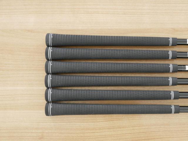 Iron set : PRGR : ชุดเหล็ก PRGR 04 Forged (รุ่นปี 2025 ตีง่าย ไกลมากๆๆ) มีเหล็ก 6-Pw,AW (6 ชิ้น) ก้านกราไฟต์ Fujikura MCI Flex R
