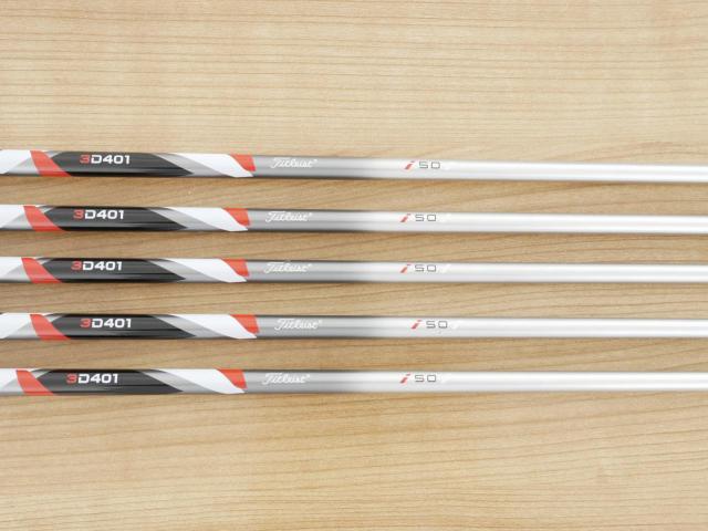Iron set : Titleist : **มีตำหนิ** ชุดเหล็ก Titleist T400 (ออกปี 2023 ตีง่ายที่สุด ไกลที่สุด) มีเหล็ก 7-Pw,43 (5 ชิ้น) ก้านกราไฟต์ Titleist 3D401 i50 Flex R