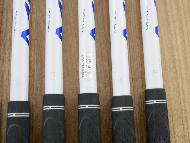 Iron set : Mizuno : ชุดเหล็ก Mizuno JPX 923 Forged (ออกปี 2023 ตัวท๊อป นุ่ม แน่น) มีเหล็ก 5-Pw (6 ชิ้น) ก้านกราไฟต์ Flex SR