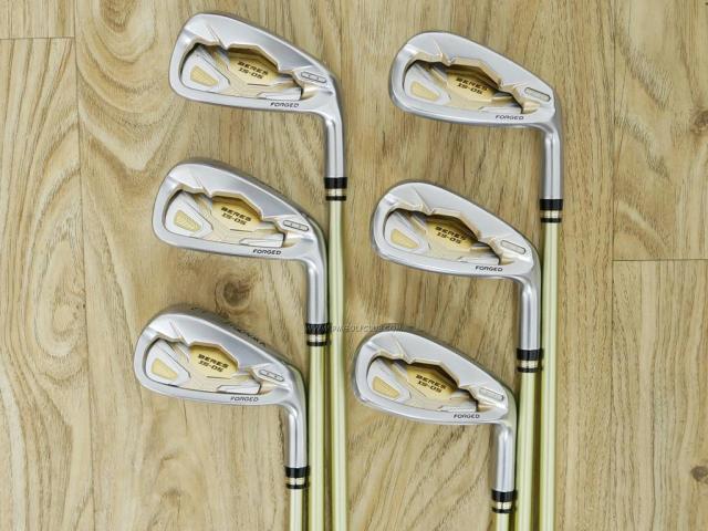 Iron set : Honma : ชุดเหล็ก Honma Beres IS-05 Forged (ปี 2017) มีเหล็ก 6-11 (6 ชิ้น ระยะเทียบเท่า 5-Pw ของรุ่นอื่นๆ) ก้าน ARMRQ ∞ (48) FLex SR (2 ดาว)